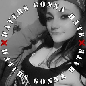 Meet your Posher, Chloe